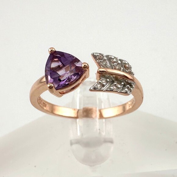 Beautiful Trillion Cut Purple Amethyst Arrow Ring  14kt Rose Gold Overlay Sz 7 - Picture 3 of 14